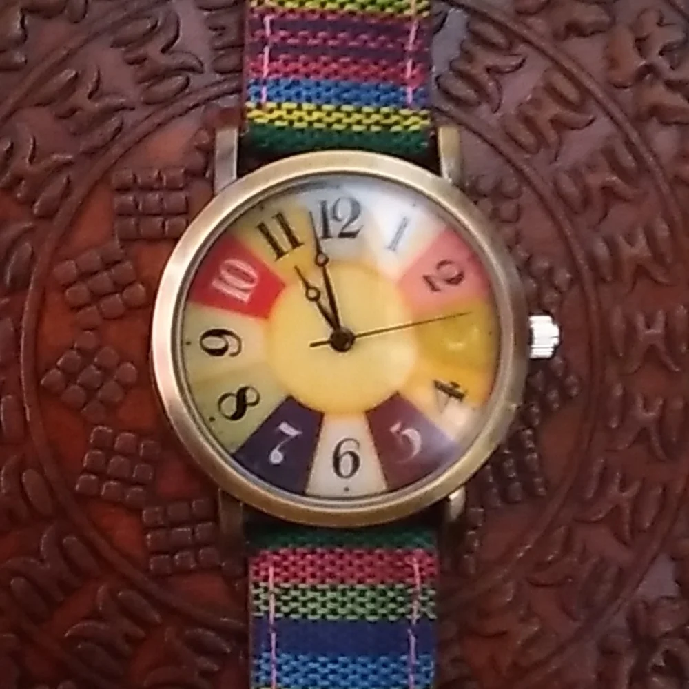 Hippy Casual Sports Multicolor Quartz Watch - Picture 1 of 5